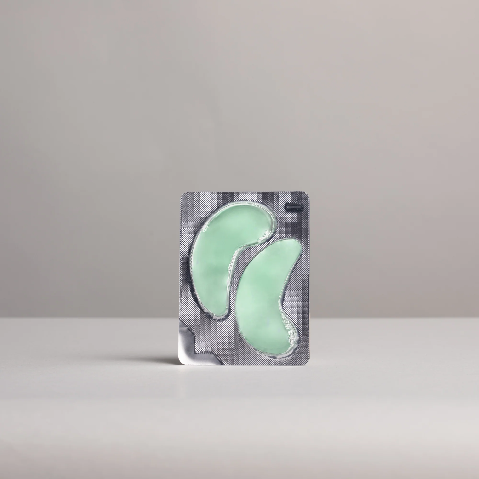 Firming Cryo Eye Pads - Image 5